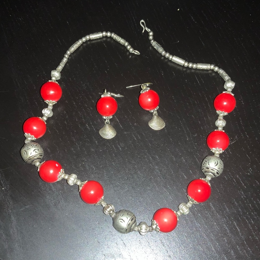 Ensemble colier  et boucle d’oreille